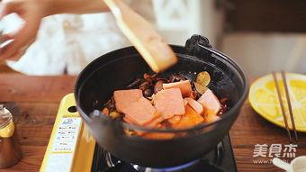 麻辣香锅s8爆料视频,独家揭秘赛事精彩瞬间与幕后故事 第3张 麻辣香锅s8爆料视频,独家揭秘赛事精彩瞬间与幕后故事 第3张