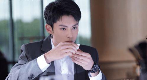 一哥爆料王鹤棣视频大全,一哥爆料背后的精彩瞬间  第3张